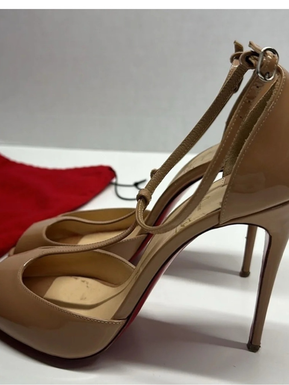 Christian Louboutin Nude Peep-Toe T-Strap Stiletto Heels. Size 8. - Picture 7 of 9